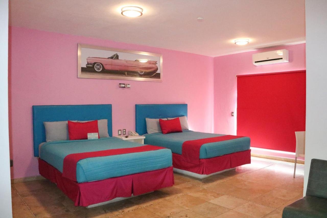 נובו ואלארטה Miami Inn מראה חיצוני תמונה