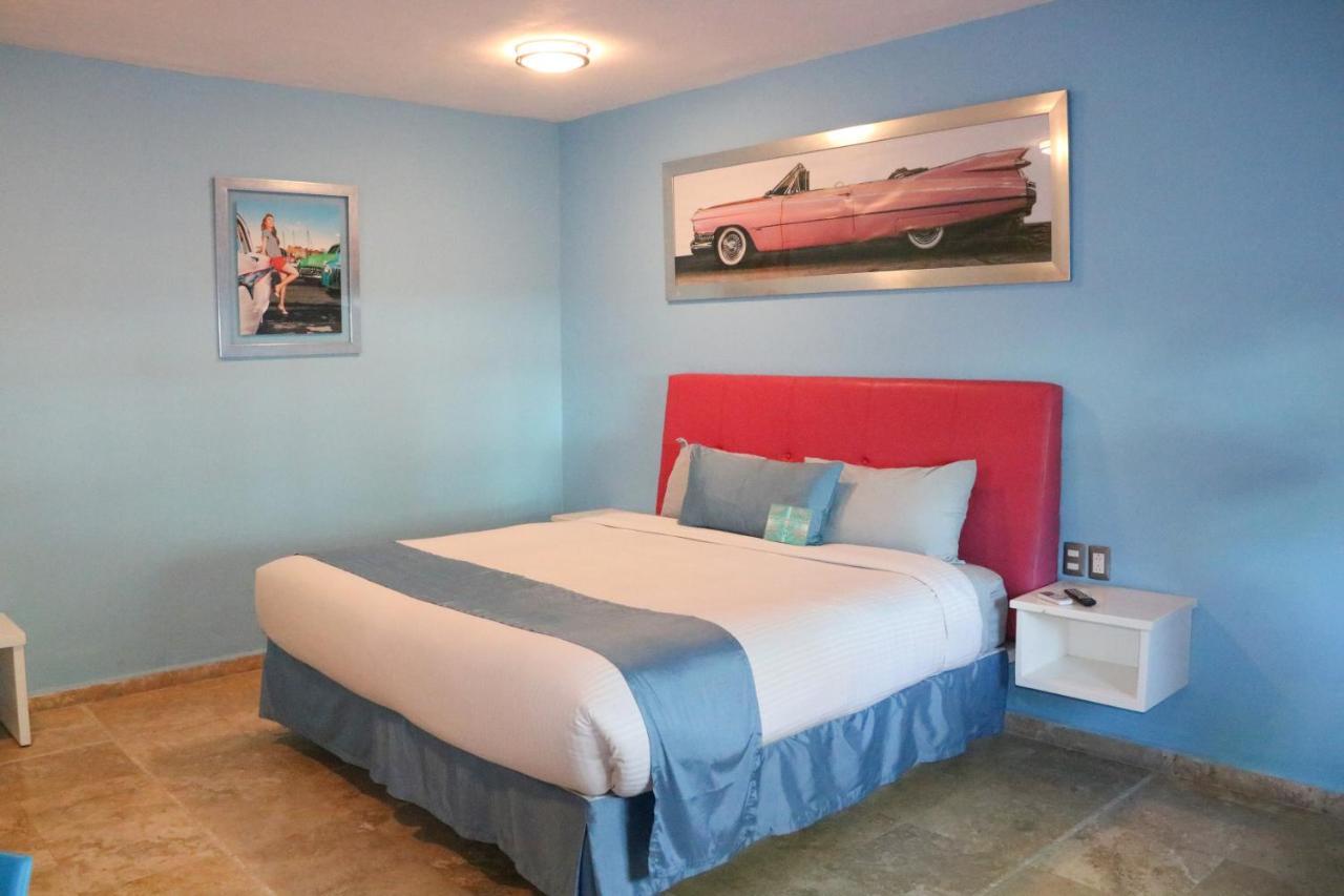 נובו ואלארטה Miami Inn מראה חיצוני תמונה