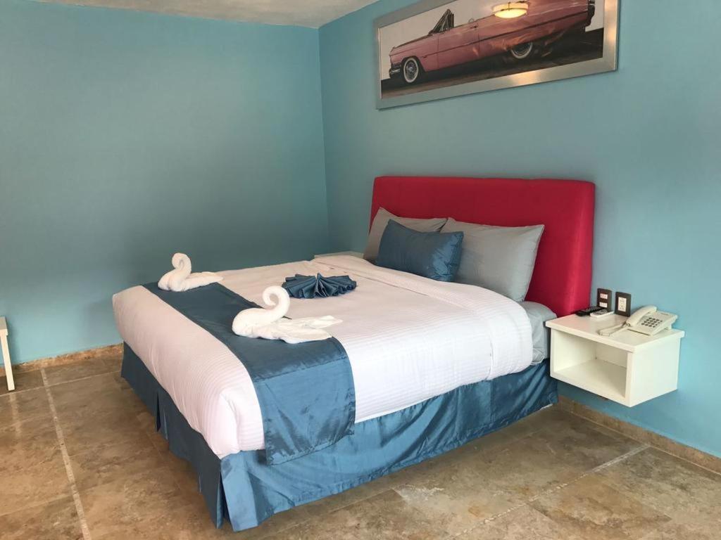 נובו ואלארטה Miami Inn מראה חיצוני תמונה