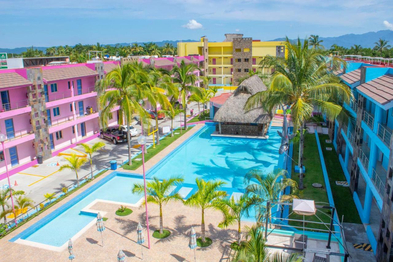 נובו ואלארטה Miami Inn מראה חיצוני תמונה