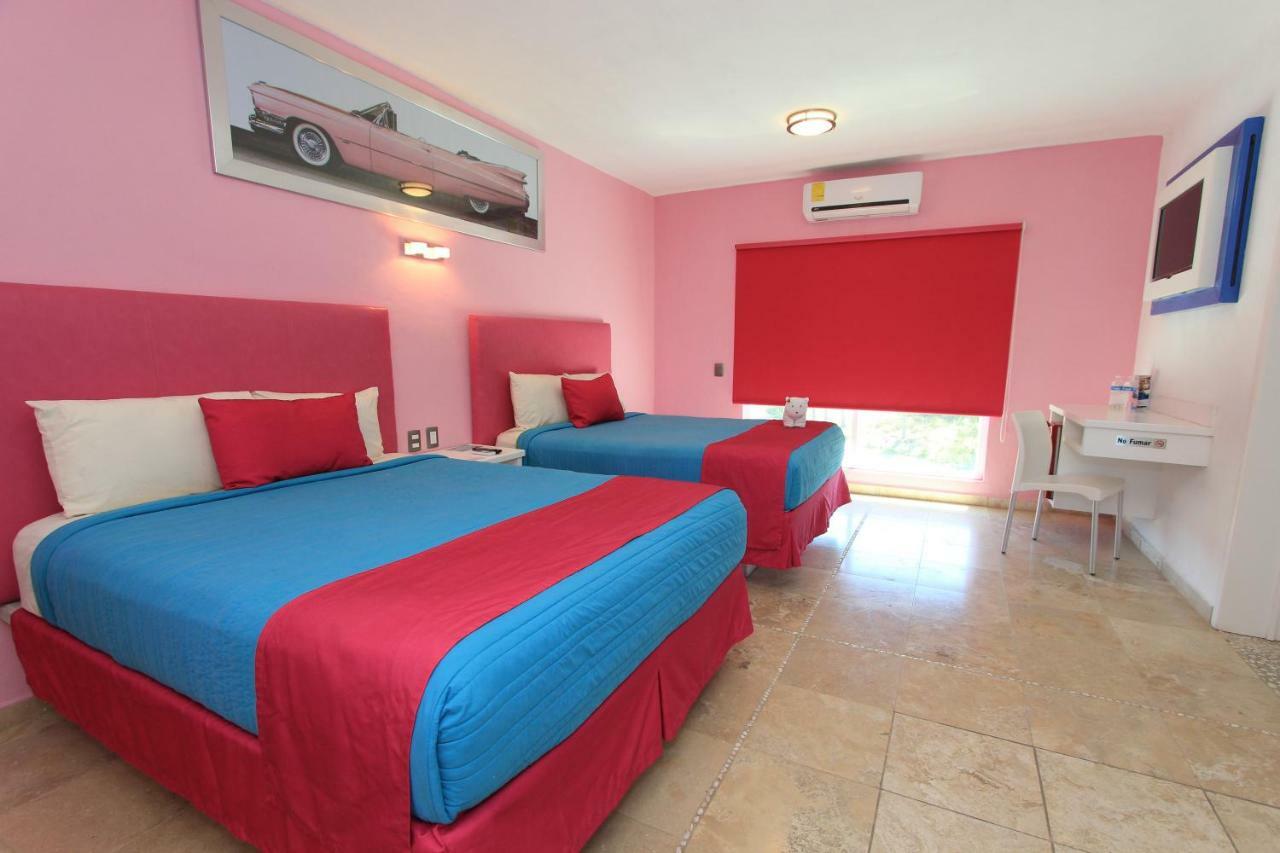 נובו ואלארטה Miami Inn מראה חיצוני תמונה