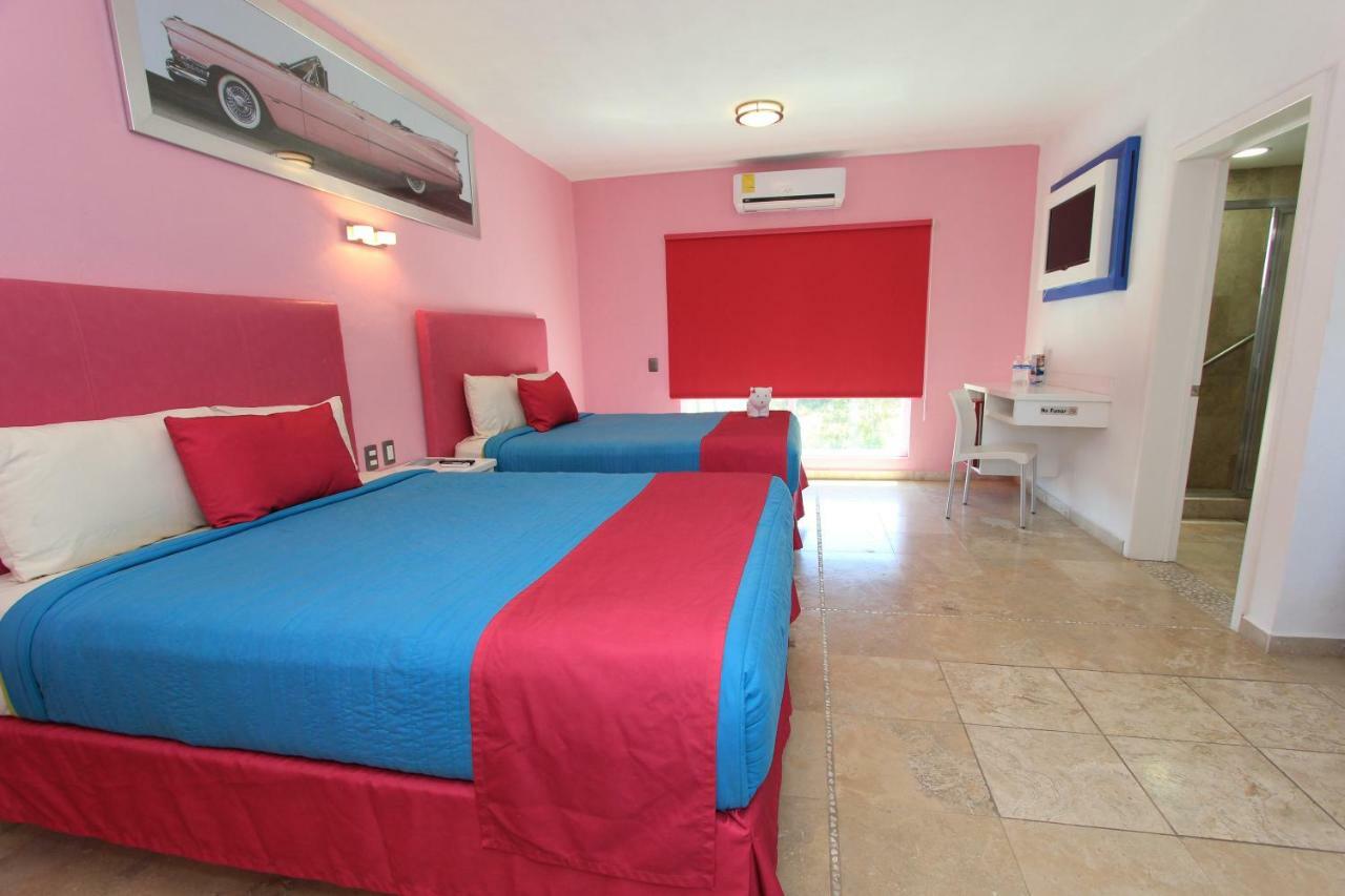 נובו ואלארטה Miami Inn מראה חיצוני תמונה