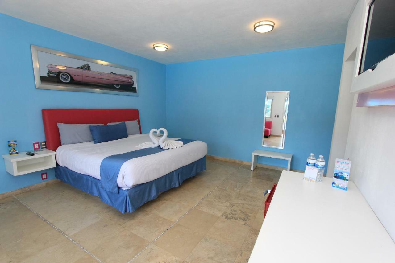 נובו ואלארטה Miami Inn מראה חיצוני תמונה